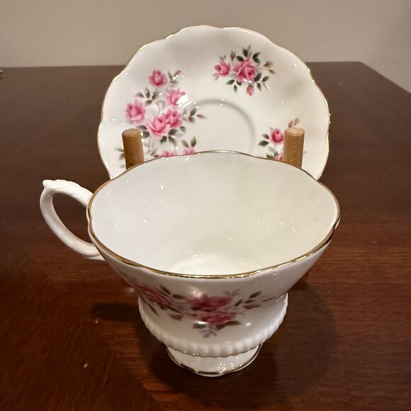 Royal Albert English Tea Cup and Saucer Set - Small Pink Roses - Picture 2 of 6